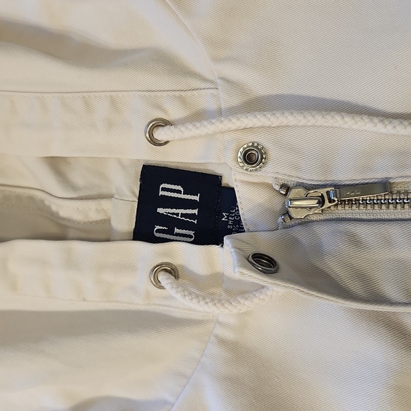 Gap- Khaki Hooded Jacket. Size M - Picture 3 of 4